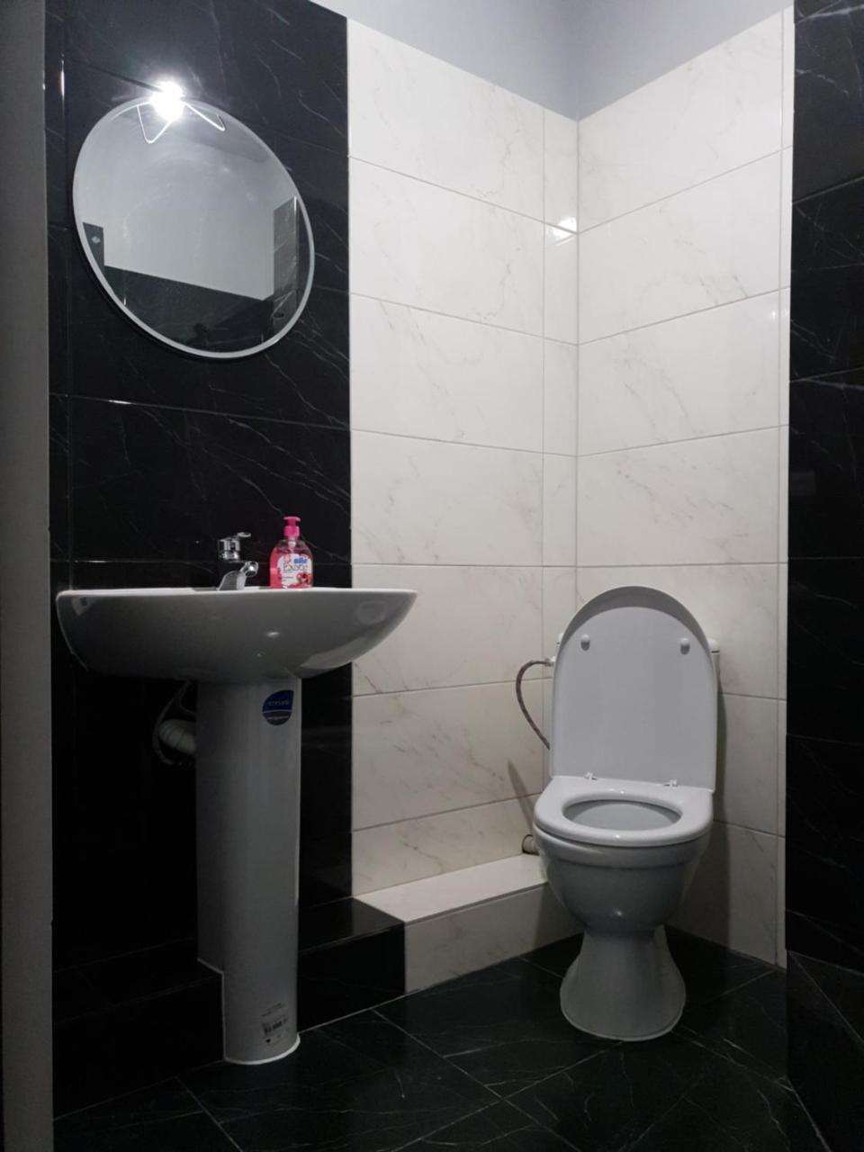 Travel station apartment Ivano-Frankivsk Exterior foto